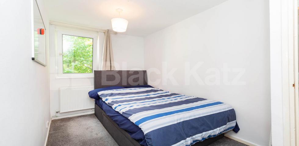 Recently decorated spacious 3 bed with a modern kitchen and bathroom Sanders Way, Archway / Crouch End